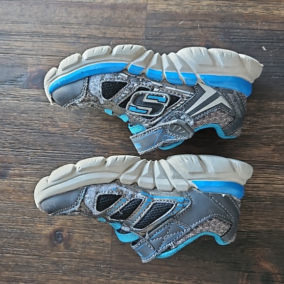 Skechers shoes - Picture 2 of 8